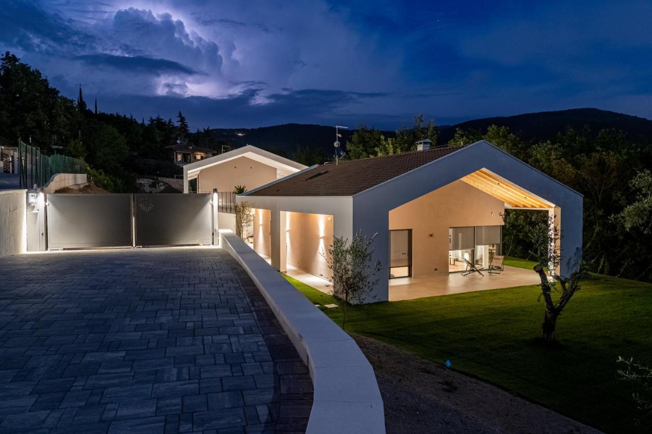 Shiloh Private Luxury Apartment Costermano